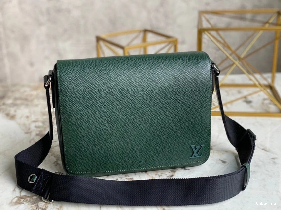 LOUIS DISTRICT VUITTON PM 0726